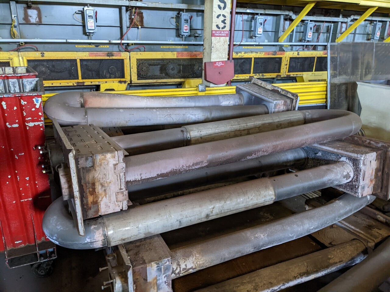 Row Tubes ROW OF ASSORTED STEEL BURNER TUBES For Sale | Aucto