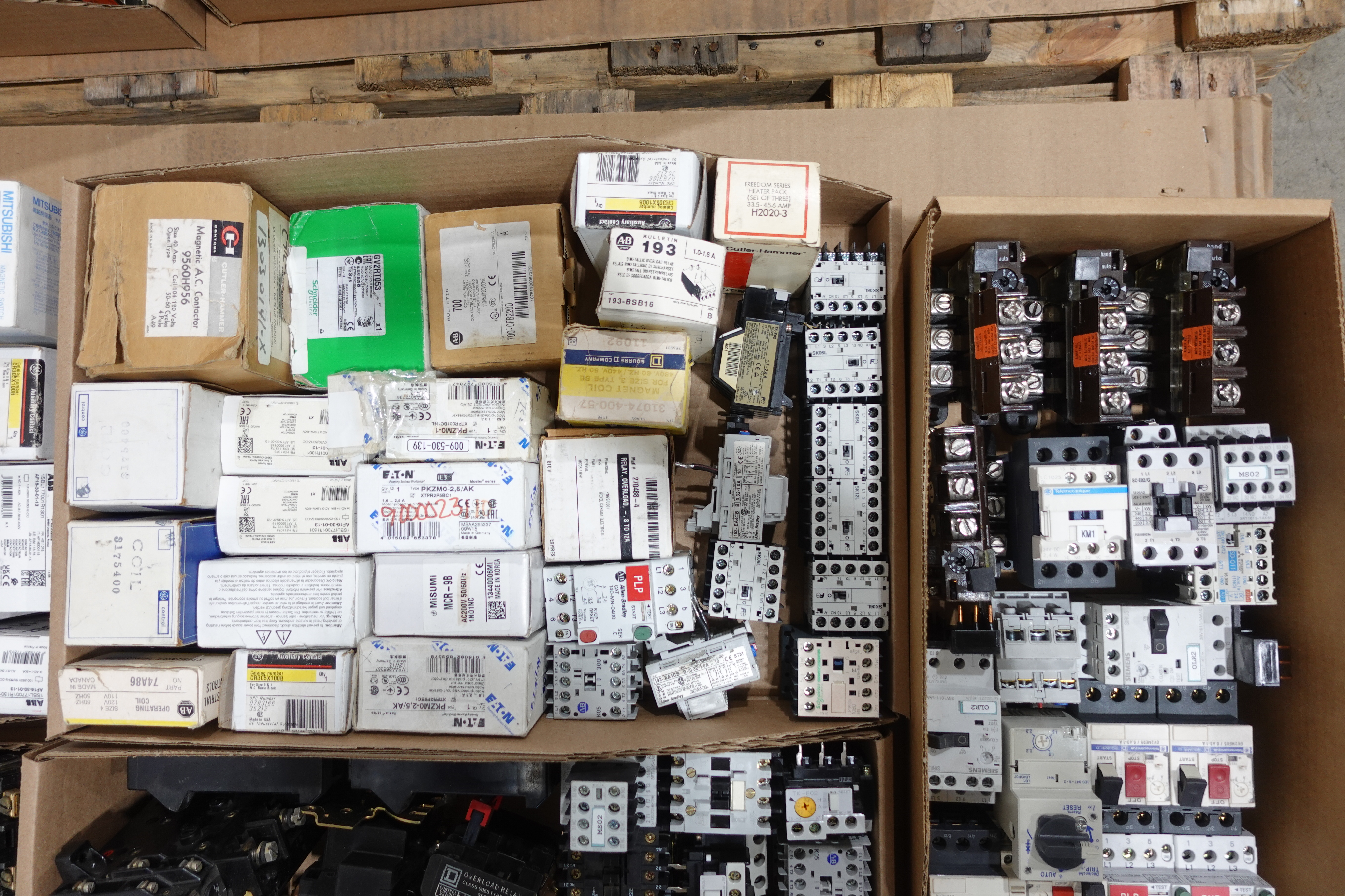 SKU 1726478 - 2 PALLETS OF ASSORTED MOTOR STARTERS, CONTACTORS AND ...