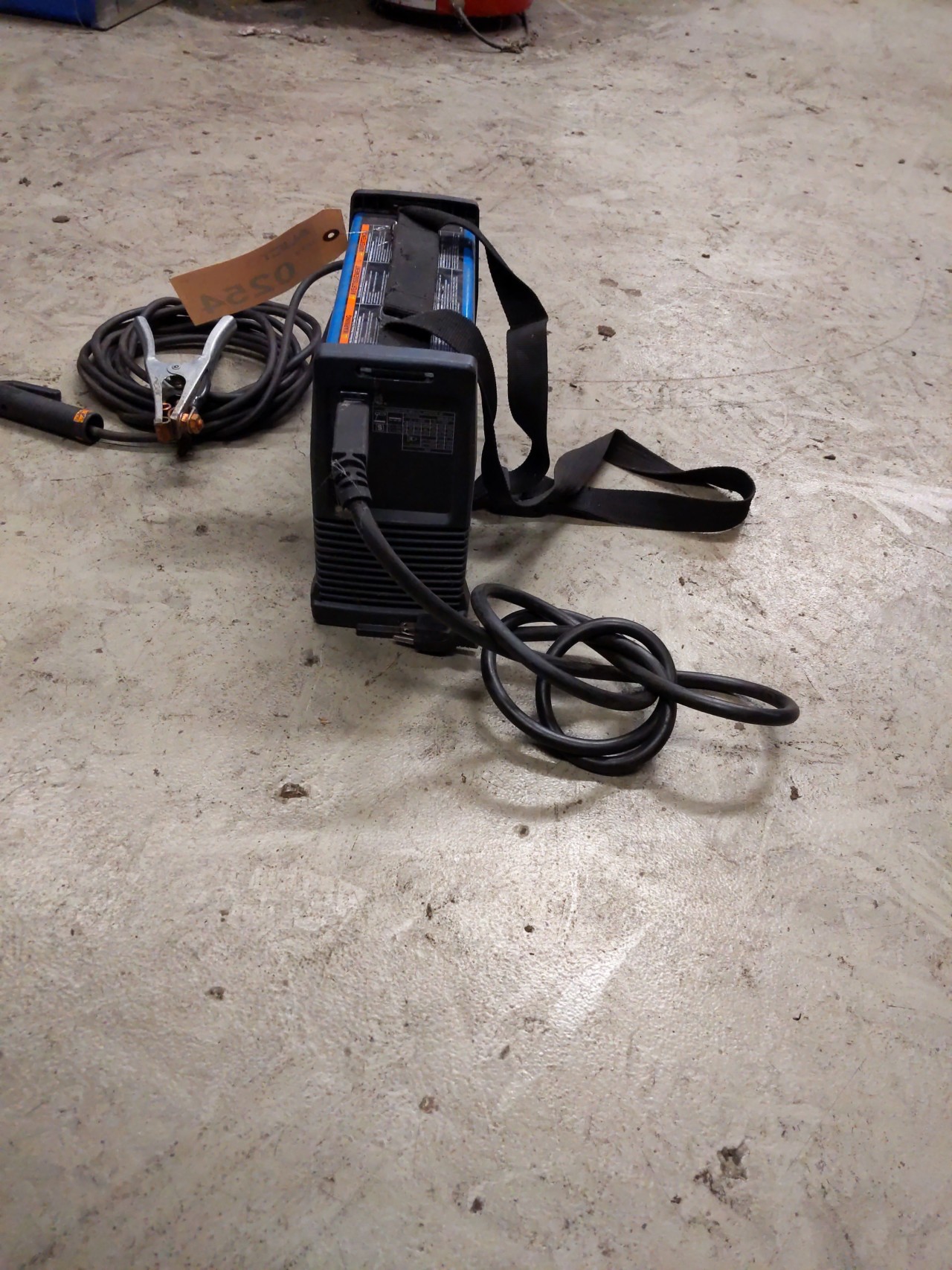 Miller Maxstar 161S Welder