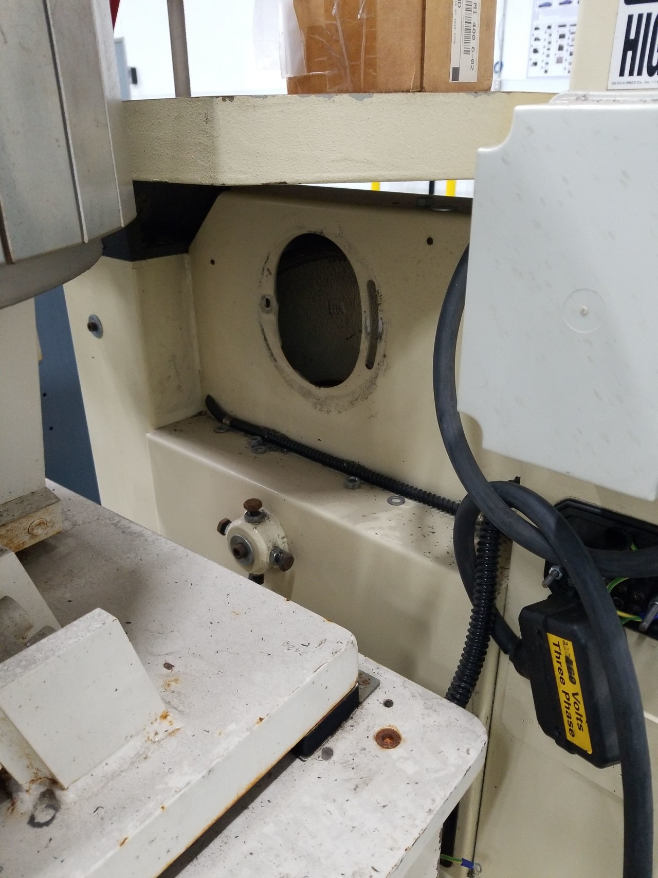 TANNEWITZ VERTICAL BAND SAW ( FOR PARTS/ MOTOR MISSING)