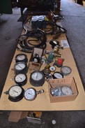 TABLE WITH CONTENTS - SPX HYDRAULIC HAND PUMP, GAS REGULATORS, PRESSURE GAUGES, LINCOLN ELECTRIC 250A ARC WELDER