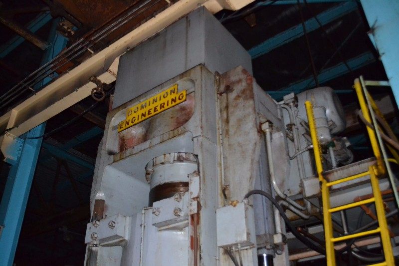 DOMINION ENGINEERING 1000TONS SERIAL# 176-131 HYDRAULIC PRESS For Sale ...