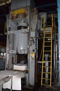 DOMINION ENGINEERING 1000TONS SERIAL# 176-131 HYDRAULIC PRESS
