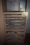 10 DRAWER TOOL BOX WITH CONTENTS