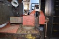 1 LARGE TABLE / BENCH VICE