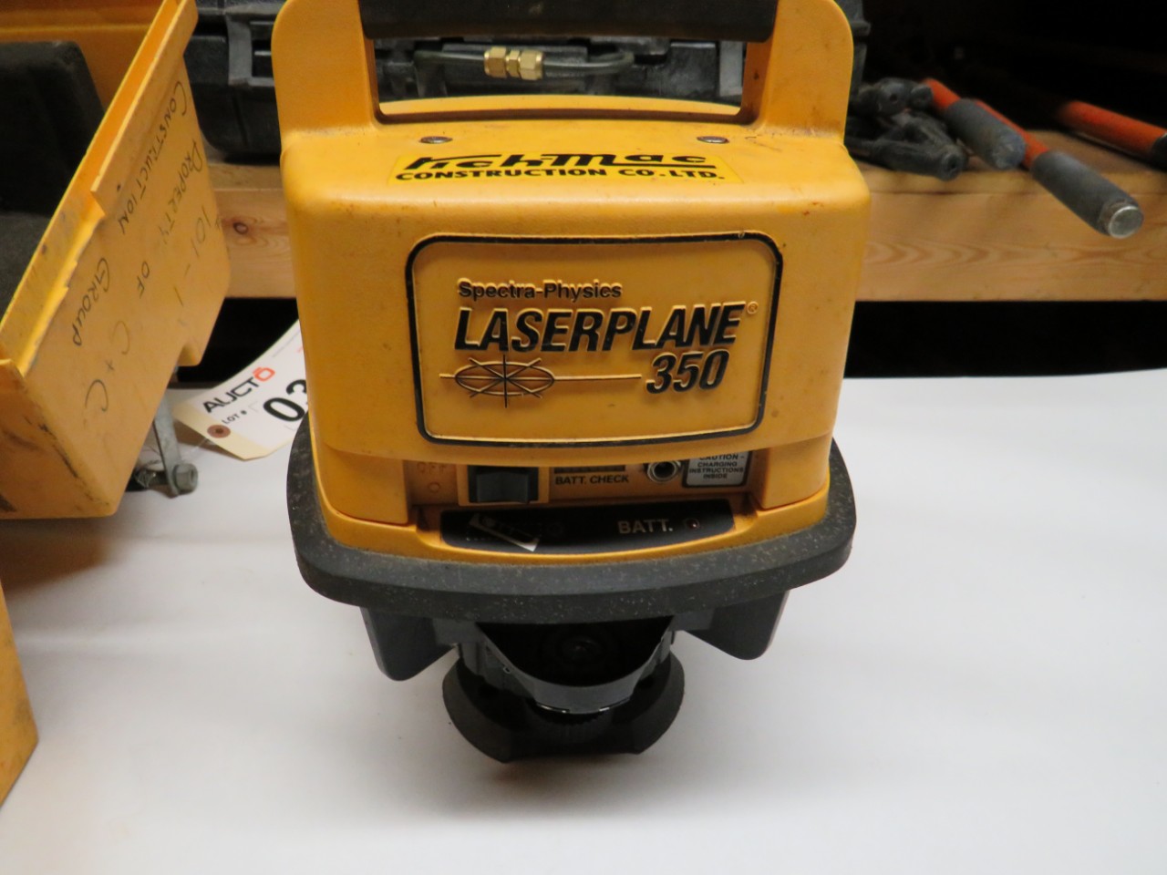 SPECTRA-PHYSICS LASER PLANE L-350 LASERLINE W/ LEVELEYE & TRIPOD 