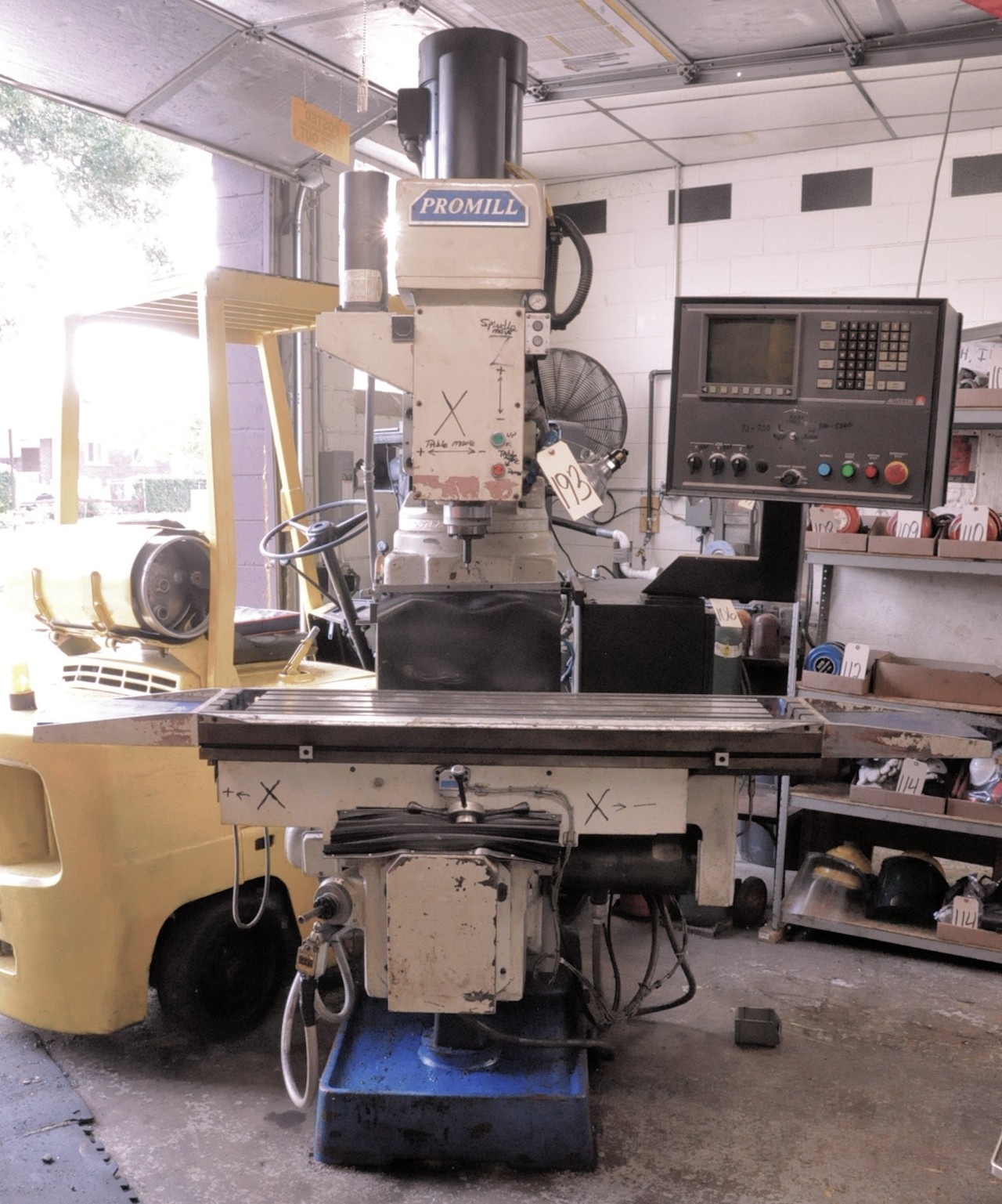 Promill Model PM-40S, 5-HP CNC Variable Speed Vertical Milling Machine ...
