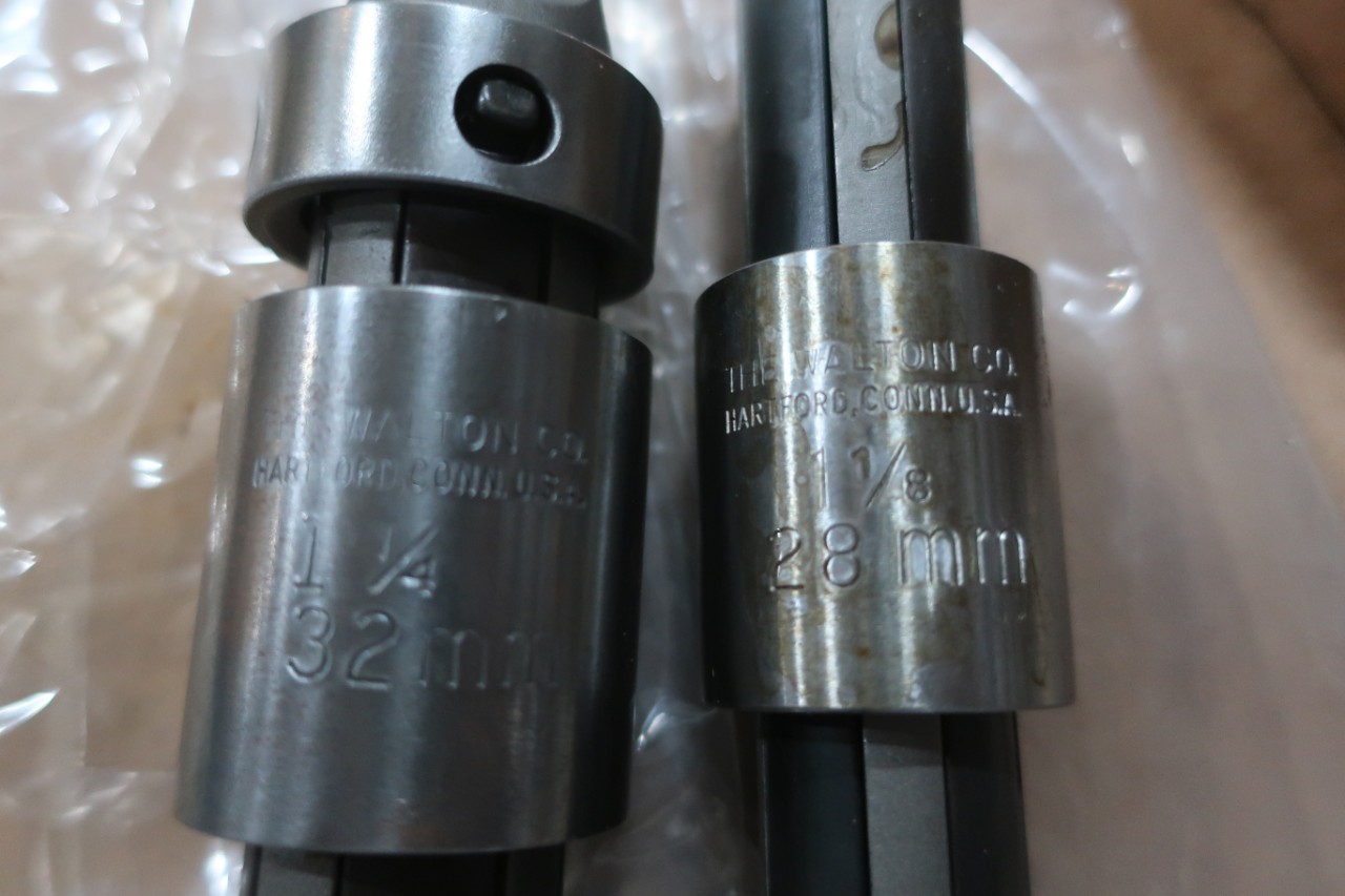 15 ASSORTED SIZE WALTON TAP EXTRACTORS. STYLE 4 FLUTE, SIZES (1' 1/2'in) (1in)(7/8in)