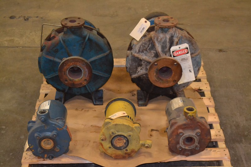 1 PALLET OF ASSORTED IRON CENTRIFUGAL PUMPS