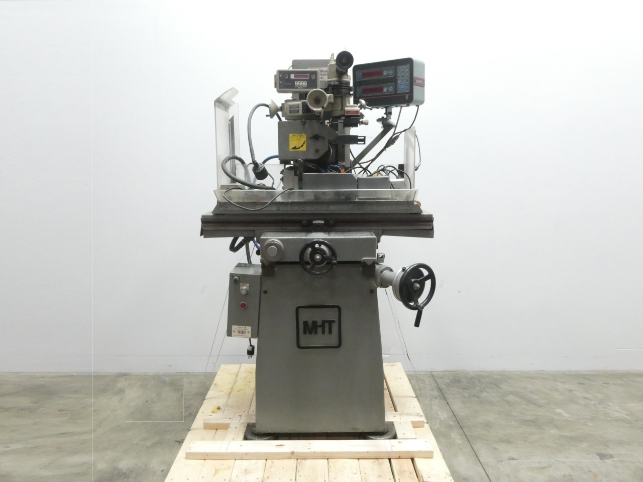 MITSUI MSG200MH SURFACE GRINDER