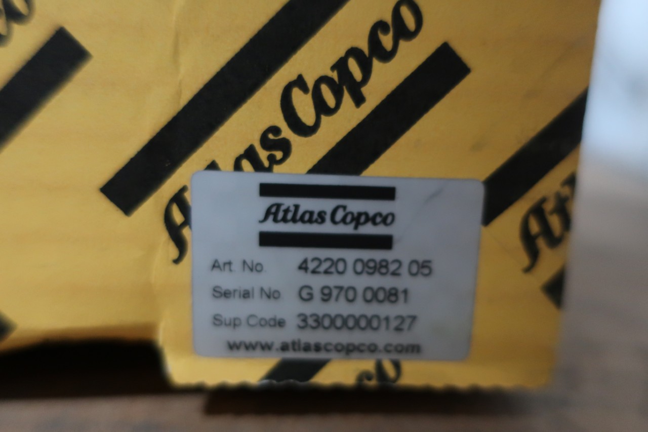 2 PALLETS OF ASSORTED ATLAS COPCO STACKLIGHTS AND CORDSETS