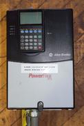 ALLEN BRADLEY POWERFLEX 70 7.5 HP MOTOR DRIVE