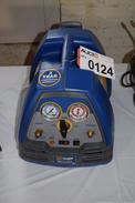 YELLOW JACKET RECOVERXLT 95760 REFRIGERANT RECOVERY SYSTEM