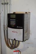 ALLEN BRADLEY POWERFLEX 70 7.5 HP AC MOTOR DRIVE