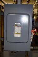 SQUARE D 200 A DISCONNECT SWITCH
