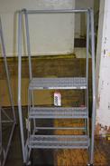 COTTERMAN 3 STEP ROLLING LADDER