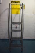COTTERMAN 4 STEP ROLLING LADDER