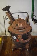 DAYTON MODEL 2RPD8 WET/DRY VACUUM CLEANER