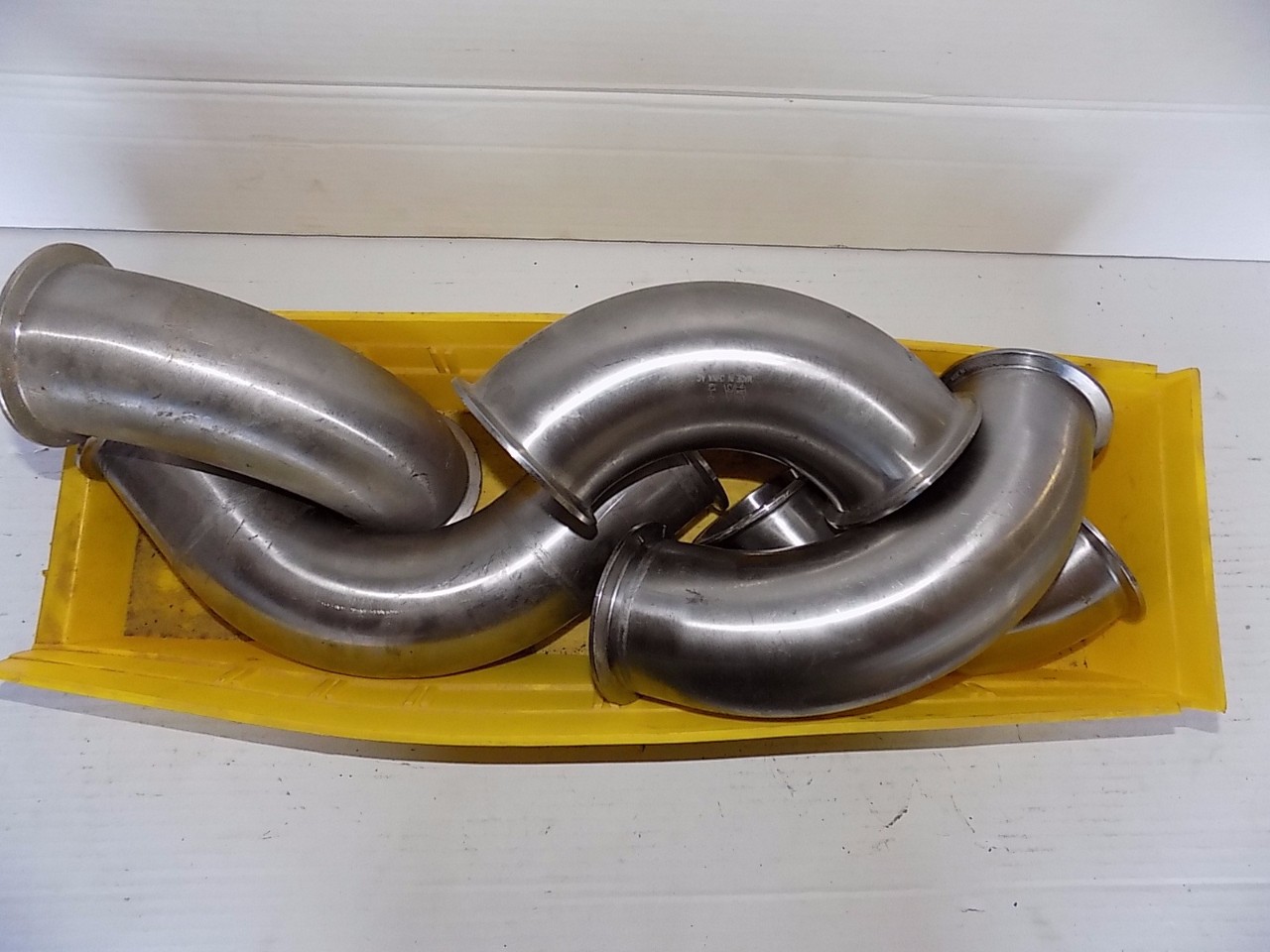 LOT OF 5 STAINLESS SANITARY 90 DEGREE ELBOWS