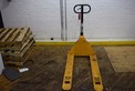 TITAN LIFT-RITE MANUAL PALLET JACK (DELAYED REMOVAL)