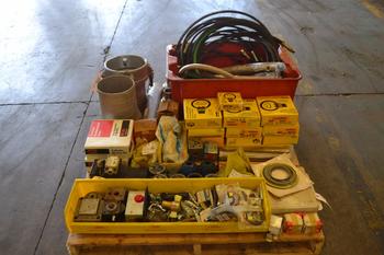 1 PALLET OF ASSORTED HYDRAULIC ACCESSORIES
