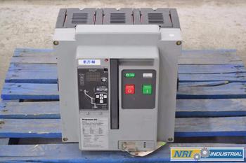 EATON MAGNUM DS 800A LOW VOLTAGE CIRCUIT BREAKER