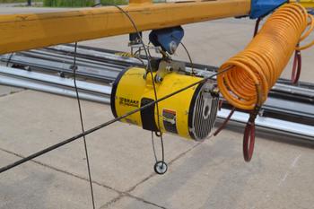 INGERSOLL RAND BALANCER HOIST W/ 350 LB. LIFT CAPACITY