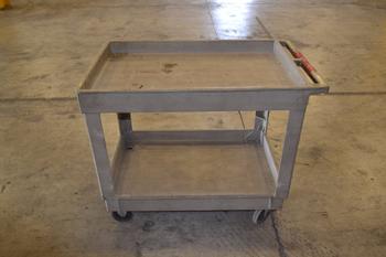 RUBBERMAID PLASTIC UTILITY CART