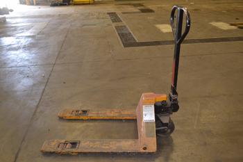 MULTITON TML 27X36 MANUAL PALLET JACK
