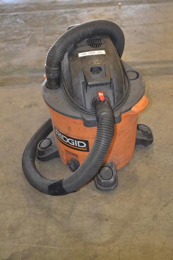 RIDGID WET/DRY SHOP VAC, 12 GALLON, 5 HP