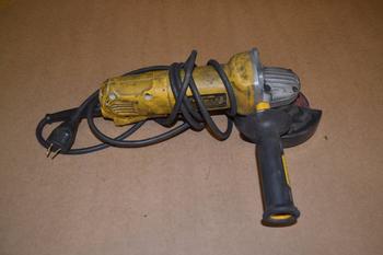 DEWALT D28402 4 1/2