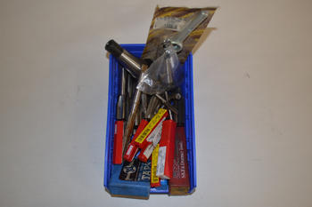 LOT OF TAPS AND DIES