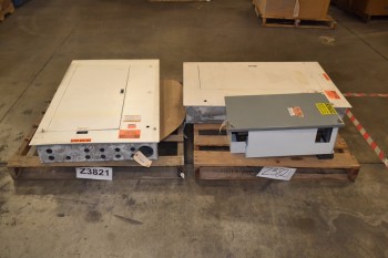 LOT OF 3 DISTRIBUTION PANELS