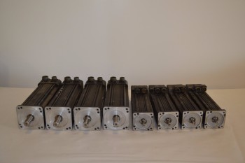 LOT OF 8 ASSORTED SERVO MOTORS
