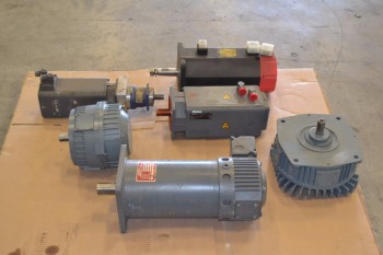 LOT OF 6 ASSORTED SERVO MOTORS