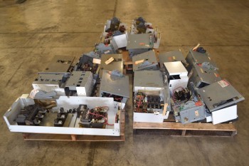 3 PALLETS OF ASSORTED ALLEN BRADLEY STARTER MCC BUCKETS