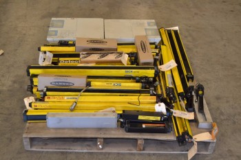 1 PALLET OF ASSORTED SAFETY LIGHT SENSOR CURTAINS