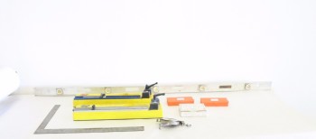 LOT OF ASSORTED MEASURING TOOLS