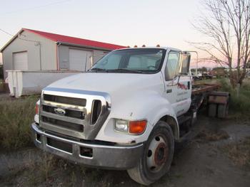 2000 4F-650 Roll Off Truck