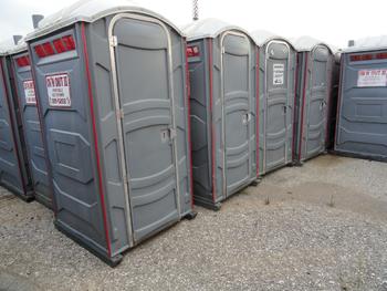 35 Porta Johns