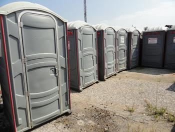 35 Porta Johns