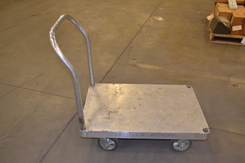 METAL UTILITY CART
