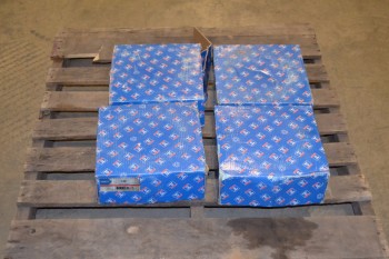 LOT OF 4 SKF C 3232 BEARINGS