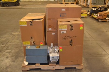 1 PALLET OF ASSORTED LIGHTING
