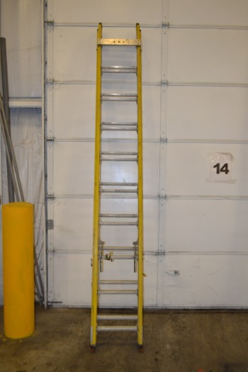 SMURFIT-STONE EXTENSION LADDER