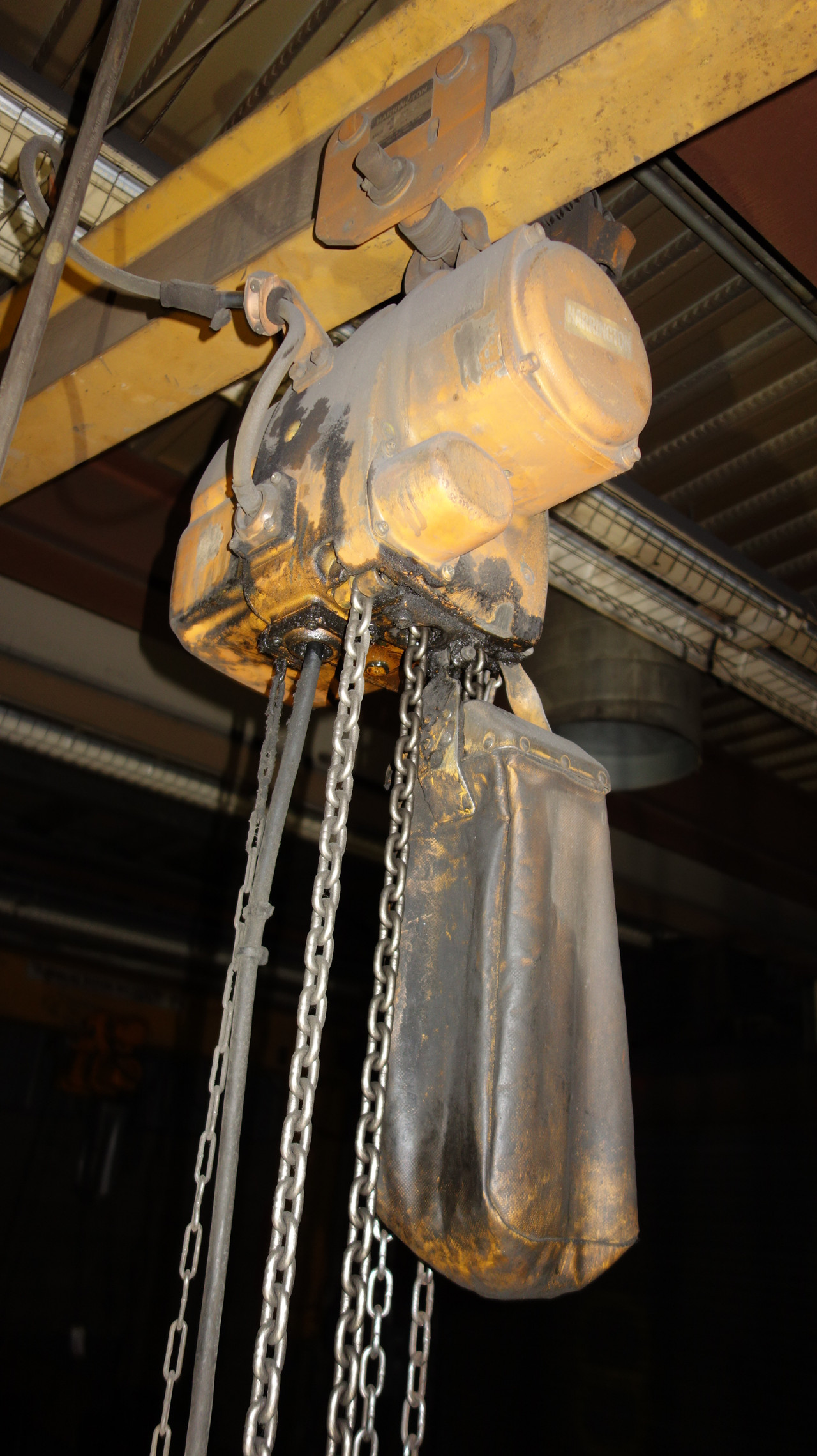 HARRINGTON 1 TON ELECTRIC CHAIN HOIST WITH 1 TON JIB CRANE, MANUAL TROLLEY