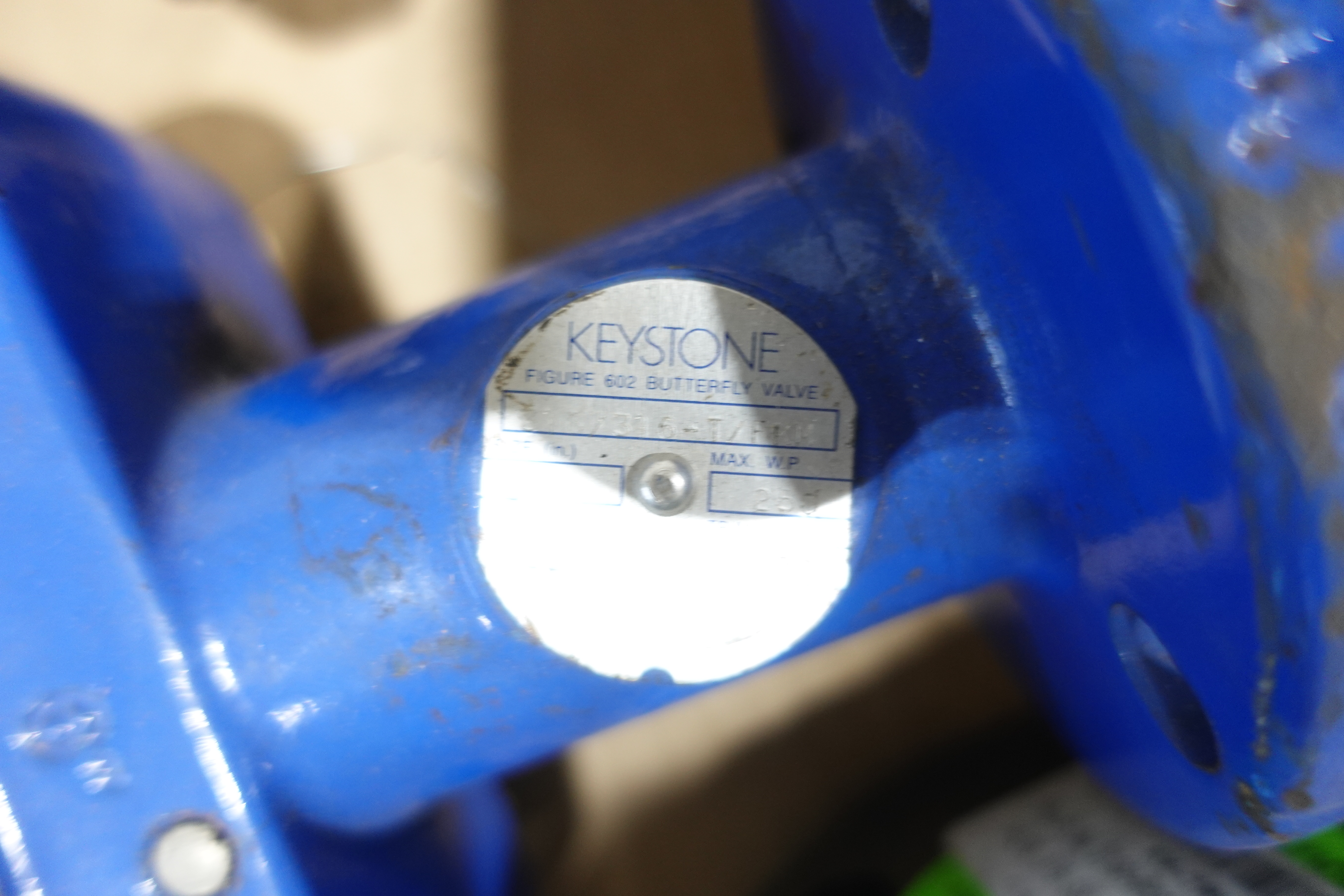 SKU 1726941 - 3 PALLETS OF ASSORTED VALVES For Sale | Aucto