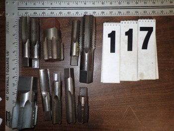 Lot of 10 Thread Taps, up to 2\