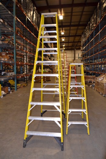 LOT OF 2 ASSORTED A-FRAME LADDERS