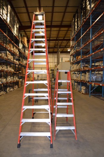 LOT OF 2 ASSORTED A-FRAME LADDERS